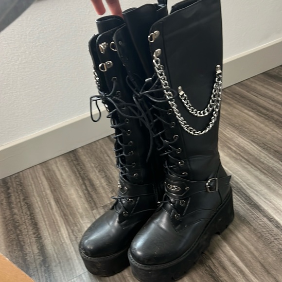 RAVE COMBAT STYLE BOOTS WOREN ONCE - Picture 1 of 3
